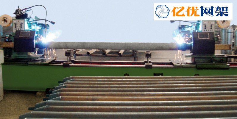 南岸网架杆件焊接